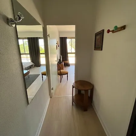 Le Stanislas, Calme Et Lumiere נאנסי