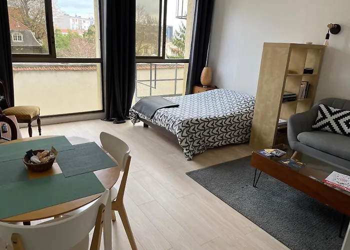 Le Stanislas, Calme Et Lumiere נאנסי